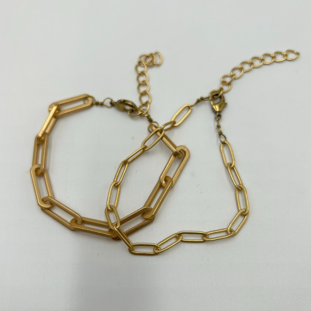 Matte Gold Paperclip Chain Bracelet: Small