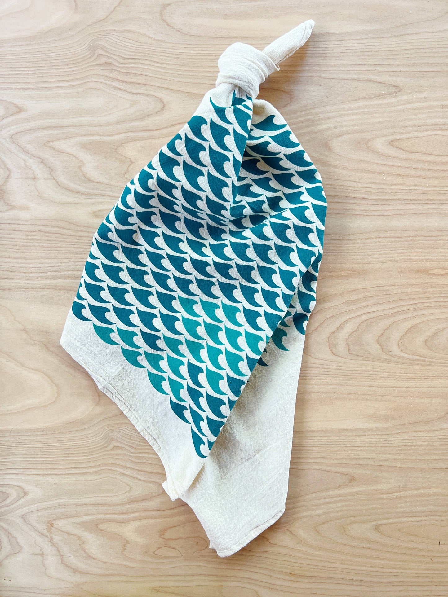 Waves Tea Towel: Turquoise/powder blue