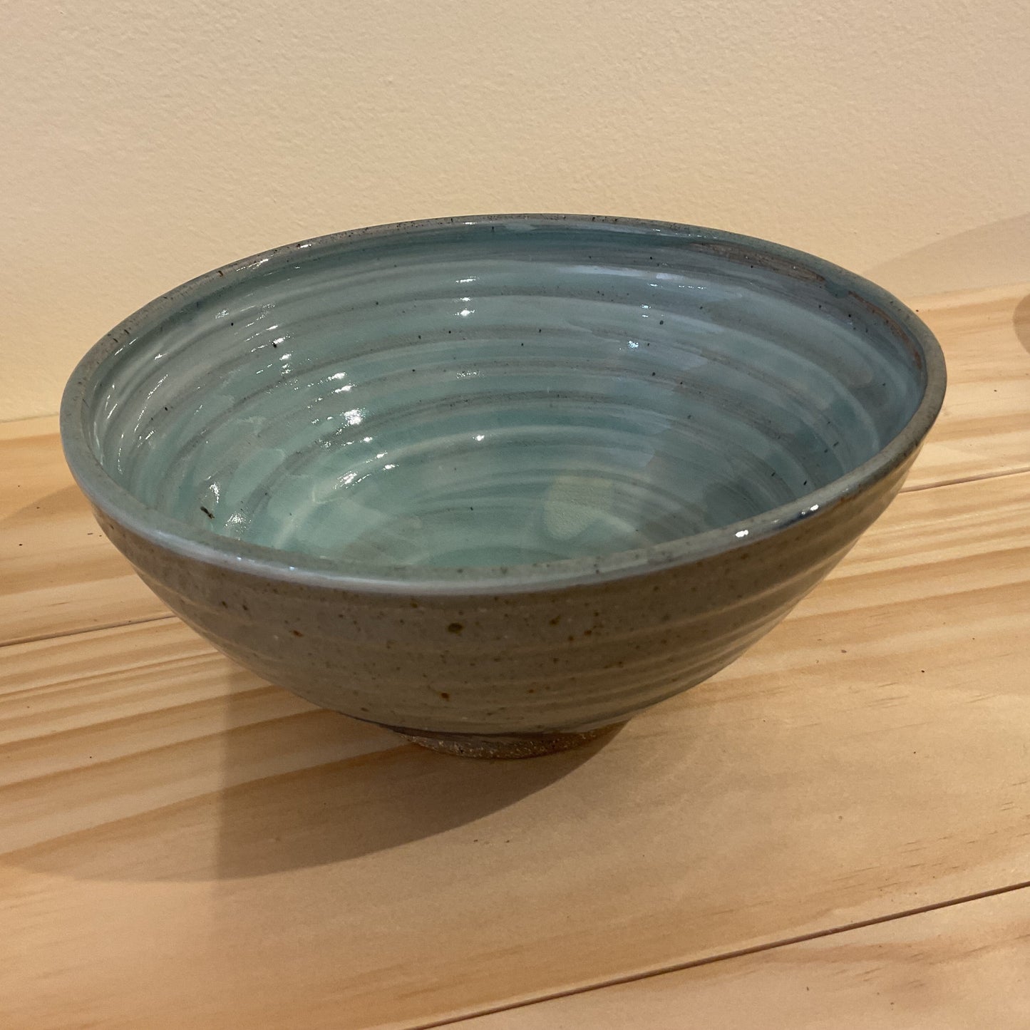 Porcelain slip bowl
