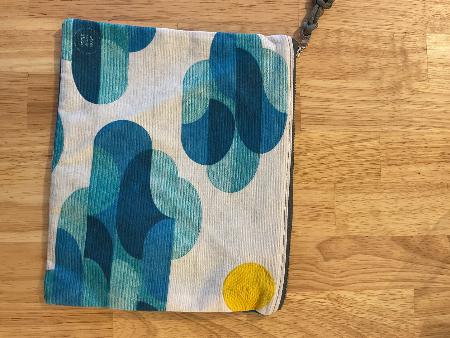 Whole circle Studio Pouch
