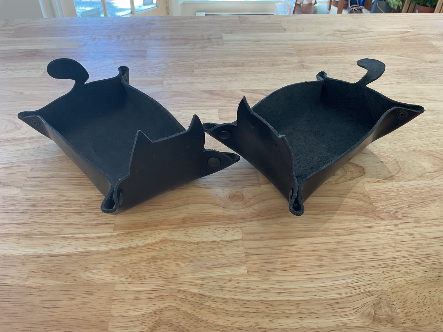 Cat tray