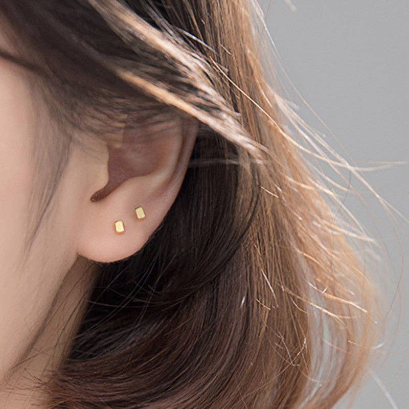 Tiny Cube Square Stud Earrings in 925 Sterling Silver: Silver