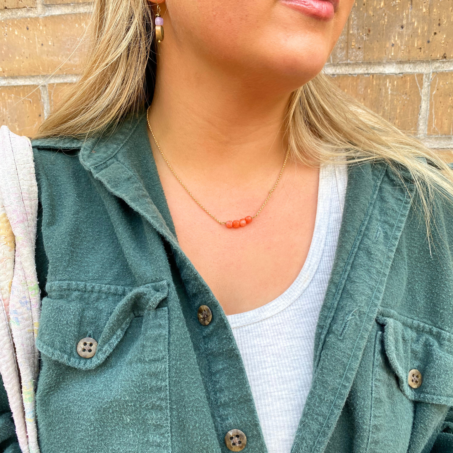Colorful Stone Cube Matte Gold Chain Necklace: Purple Garnet