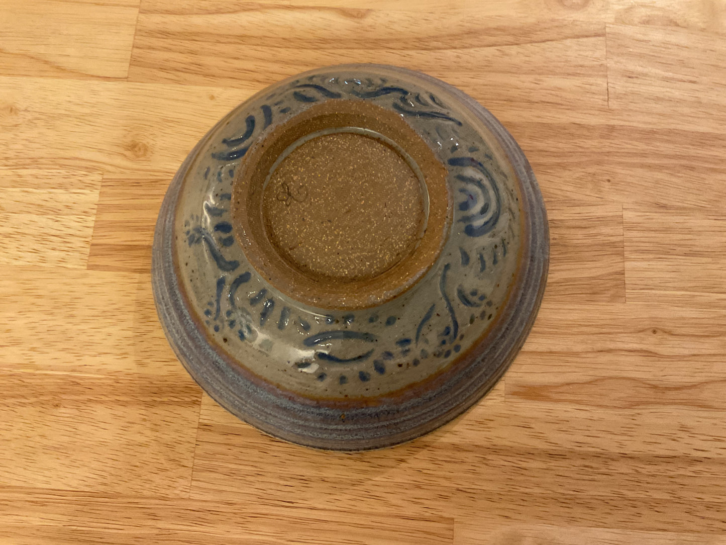 Blue bowl w/carved detail
