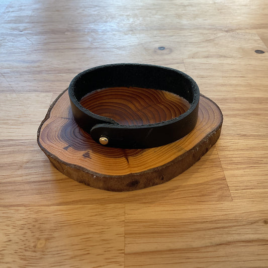 Button-stud Leather Bracelet