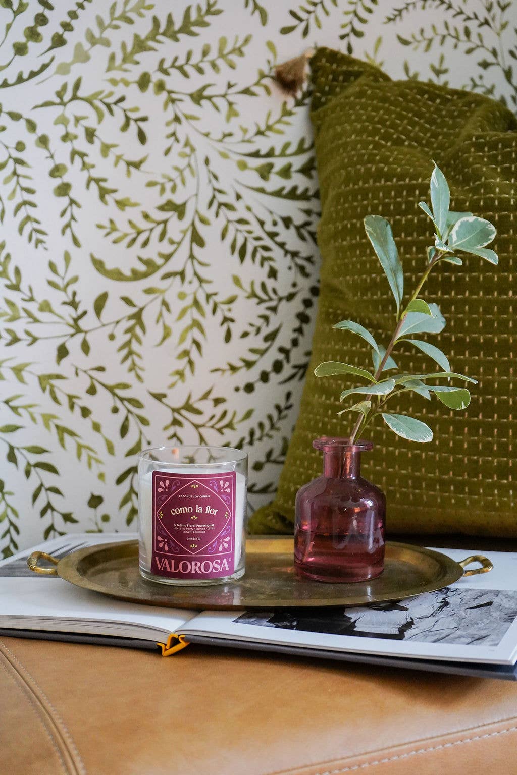 Como La Flor Candle | Jasmine & Floral Candle