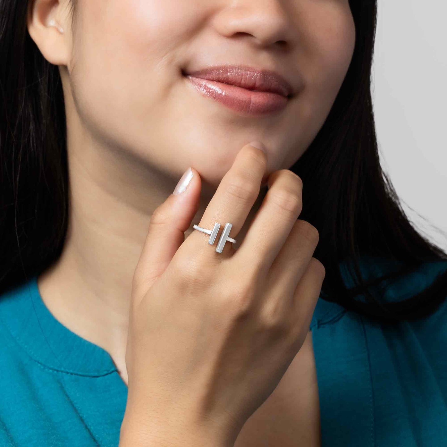 Bronze Adjustable Bar Ring: Bronze