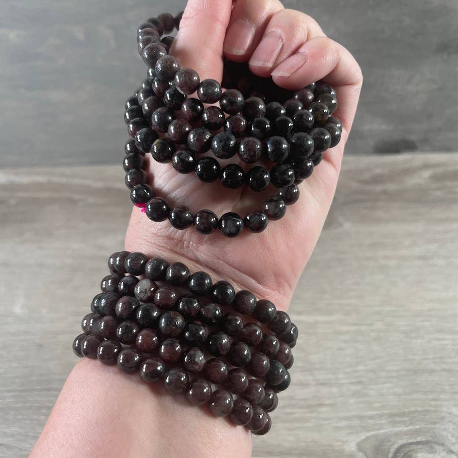 8mm Round Gemstone Beaded Bracelets – Assorted Crystals Bulk: Astrophylite with Garnet