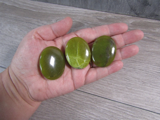 Gemstone Palm Stones 45mm – Bulk Crystal Supplies : Carnelian