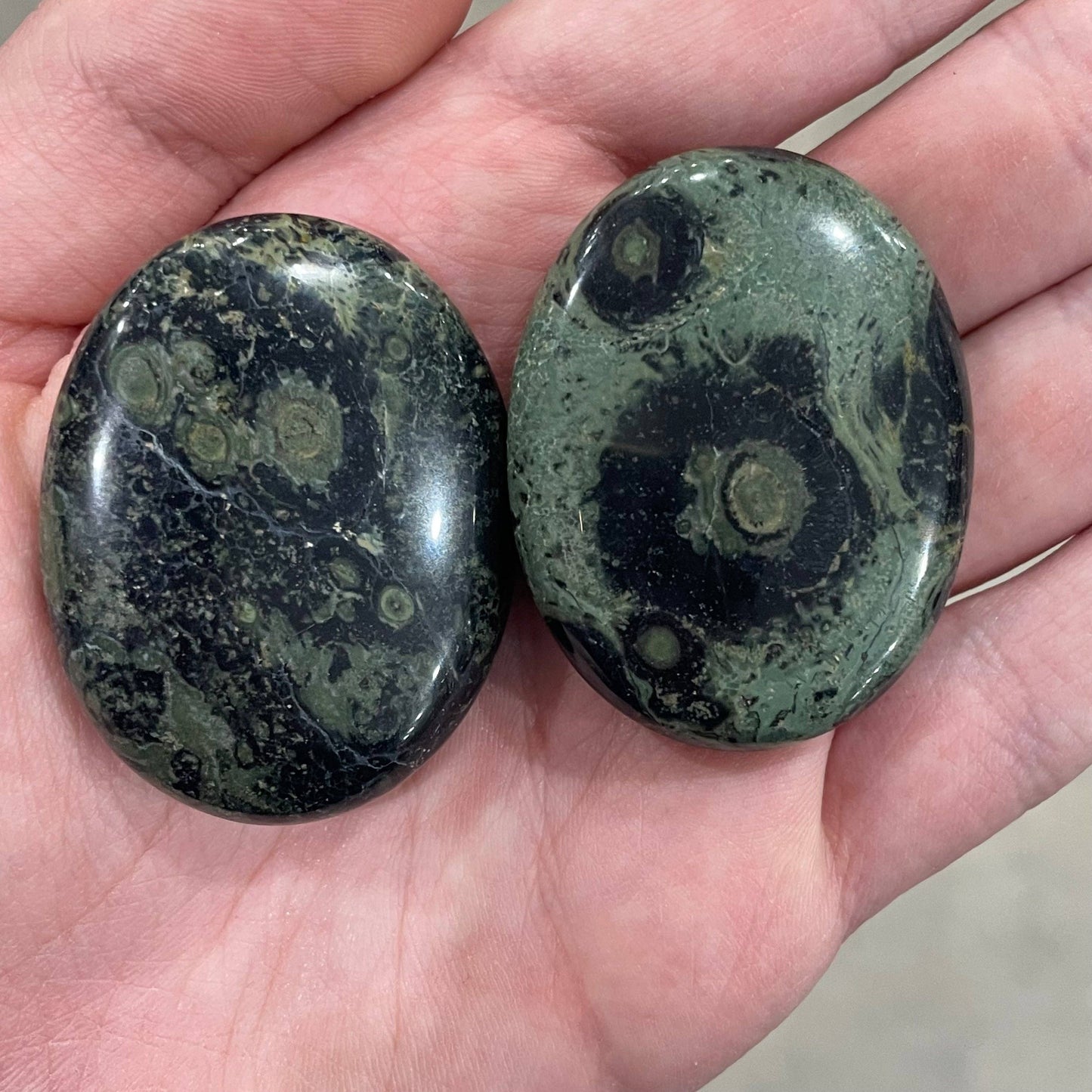 Gemstone Palm Stones 45mm – Bulk Crystal Supplies : Carnelian