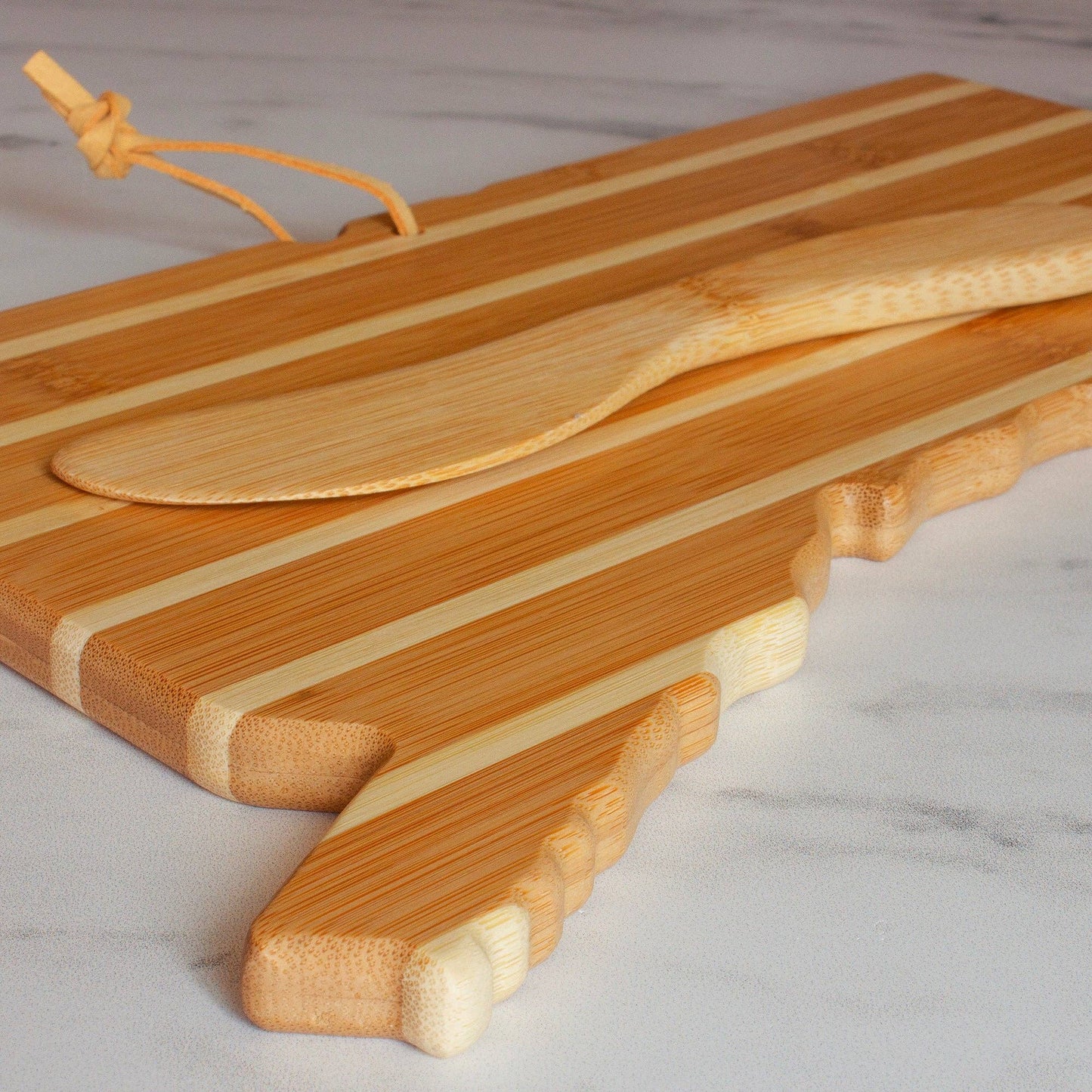 Connecticut Charcuterie Board & Cheese Spreader Knife Set