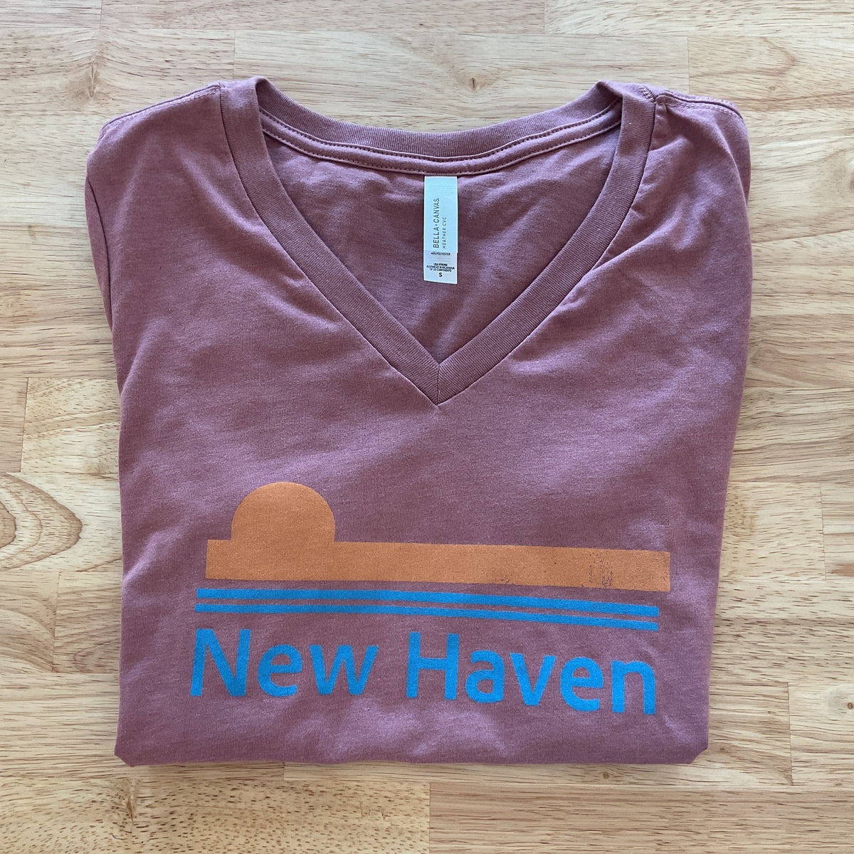 New Haven retro T shirt V neck